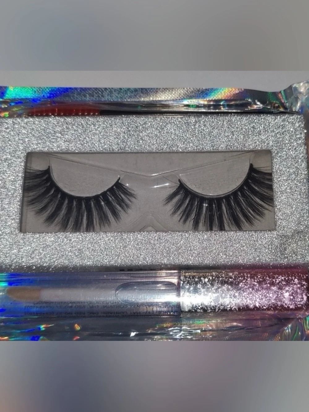 Eyelashes Black Dramatic Lashes &Clear Strawberry Lip Changing Lipgloss (Monee)